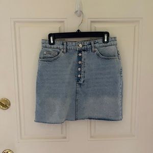 Zara denim skirt. Size 26